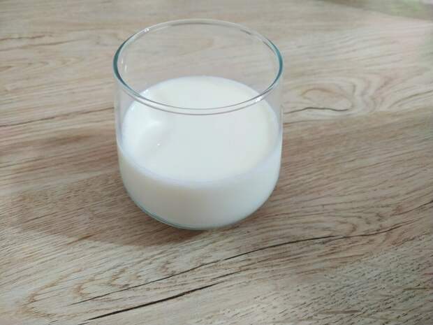 Натуральное молоко скисает, "пальмовое" ‒ протухает. Фото автора