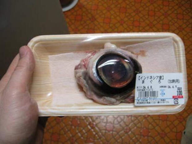 Самая страшная еда в мире - глаз тунца