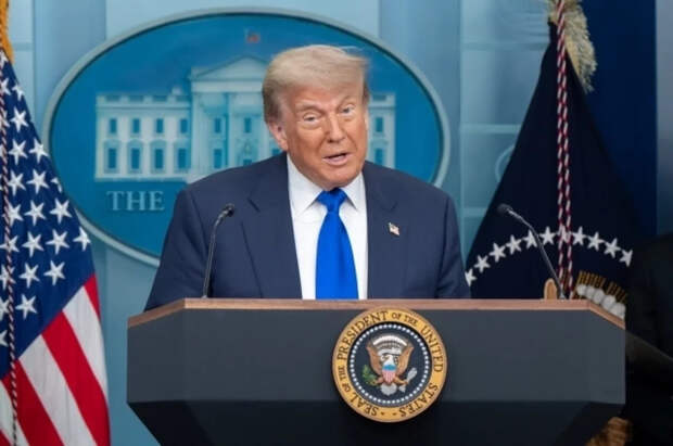 Трамп начал выступление после инцидента со стрельбой на приёме с ним