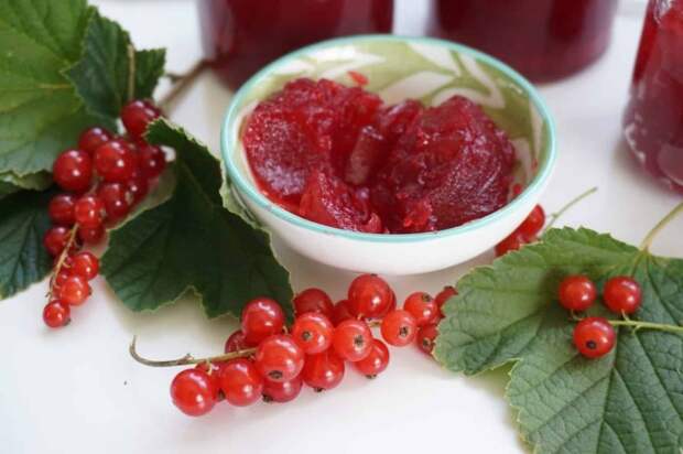Ягодное варенье. \ Фото: vitalfairliving.com. Ягодное варенье. \ Фото: vitalfairliving.com.