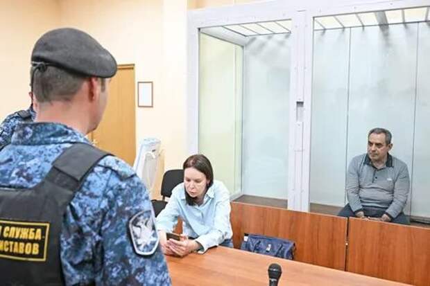 Доход 800 тысяч в месяц — и не хватало: генерал рассказал в суде, зачем брал деньги у предпринимателя