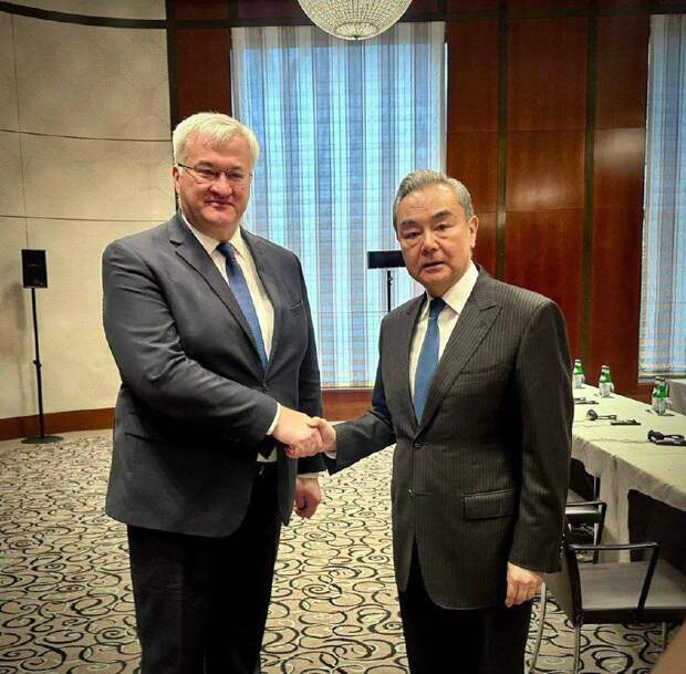 Украинская Сибига после сегодняшней встречи с главой МИД Китая Ван И (в рамках