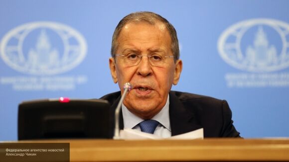 Лавров обратил внимание на опасное соседство биолабораторий США с границами РФ и КНР Лавров обратил внимание на опасное соседство биолабораторий США с границами РФ и КНР