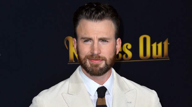 Джессика Честейн и Крис Пайн составят компанию Крису Эвансу в криминальной драме о "золотом" Голливуде