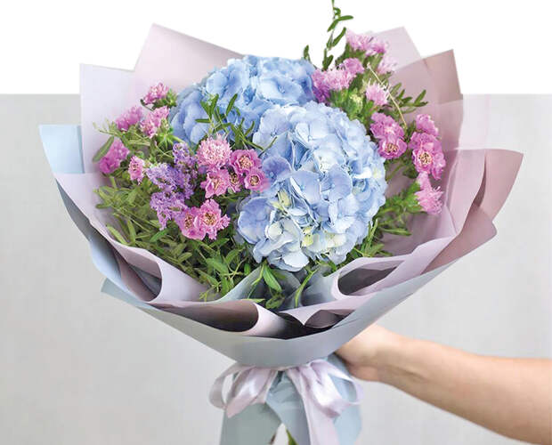 Флорист из Крыма: о подводных камнях в цветочном бизнесе, трендах, самом дорогом букете и 14 розах для учителя