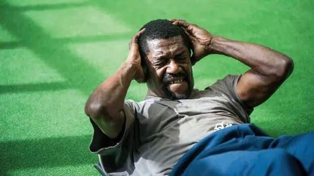 Рекорд по скручиваниям на пресс