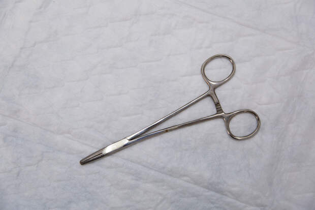 Английскую булавку достали из желудка подростка врачи Новосибирска