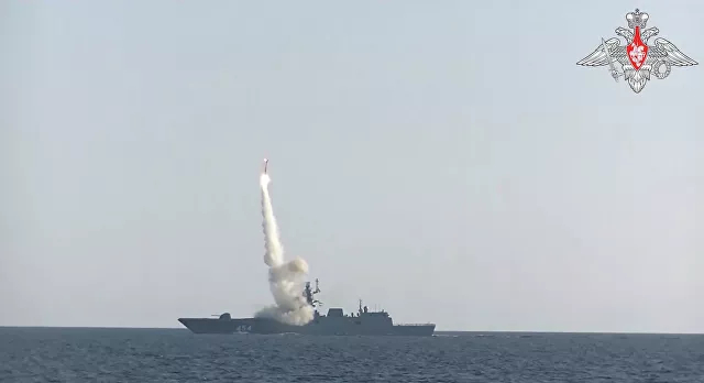 "Хватит одной ракеты". Российский флот вооружат "убийцей авианосцев"