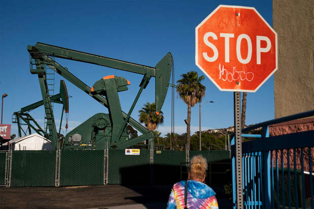 FT: нефтяные компании США заработают более $63 млрд на ближневосточном кризисе