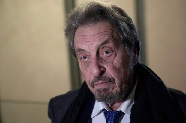 Отец Илона Маска жестко высказался о санкциях против России