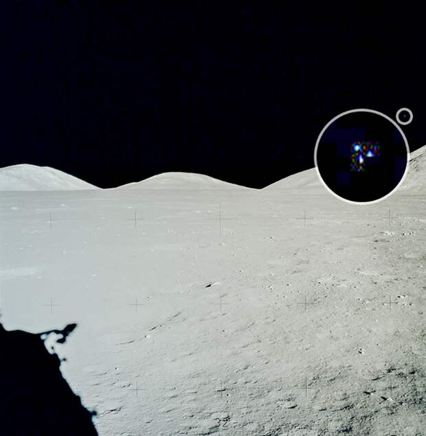 В NASA показали очередной снимок НЛО на Луне