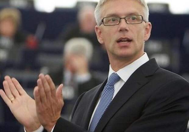 Премьер-министр Латвии: США положительно оценивает Латвию