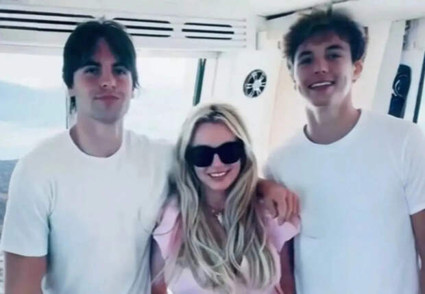 Сыновья Бритни Спирс заставили её лечь в рехаб, чтобы жить в её доме