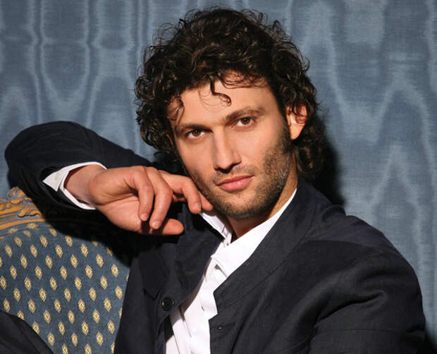 https://www.peoples.ru/art/theatre/opera/tenor/jonas_kaufmann/kaufmann_4.jpg