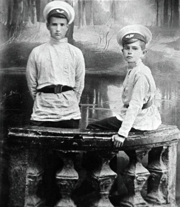 Игорь Васильевич Курчатов с братом биография, детство, интересное, конструкторы, ученые