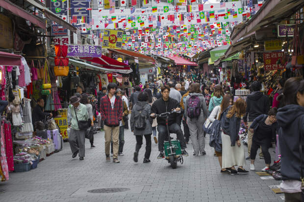 Жесткий капитализм по-корейски: тяжелый труд с утра до ночи - HSE Daily