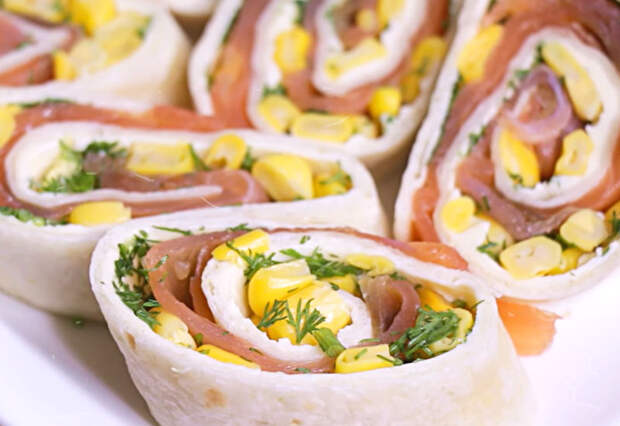 Закуска с красной рыбой