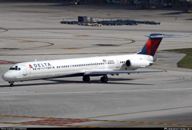 McDonnell Douglas MD-88 Delta Air Lines n910de MIA