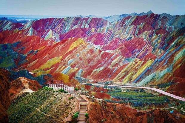 8. China : Rainbow Moutains