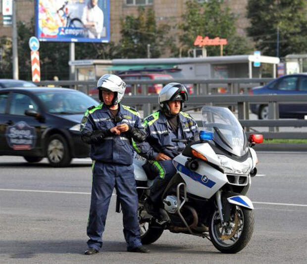 Питерские мотоциклисты остались без номеров - Фото 1
