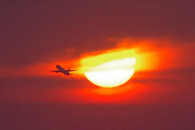 Еще одна казахстанская авиакомпания - Qazaq Air - отменила рейсы в Россию