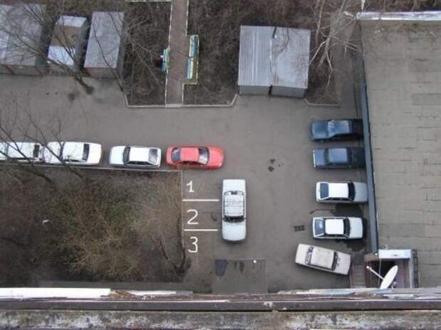 Если и парковаться то, как король! | Фото: uCrazy.ru.