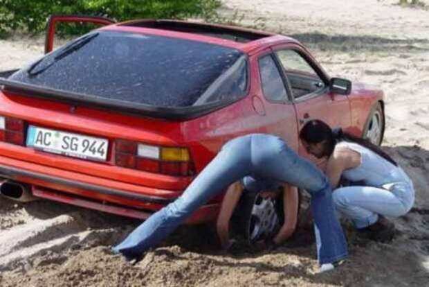 Женщины за рулем это страшная сила!