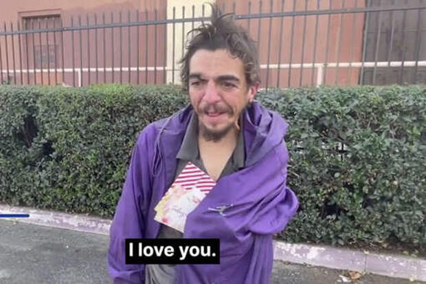 Актер Ли нашел место в отеле своему бездомному коллеге по сериалу Nickelodeon