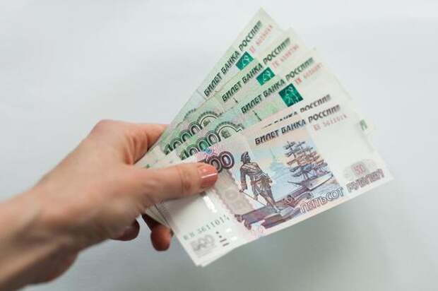 Ветеранам в Ленобласти подарят продуктовые карты на три тысячи рублей