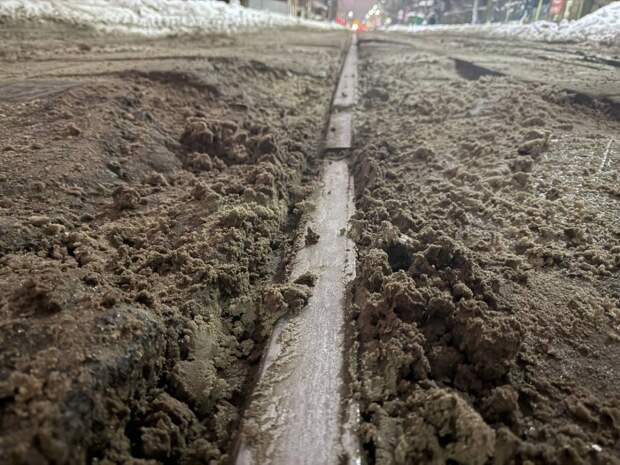 В Туле на улице Коминтерна рельсы сложились в три «этажа»