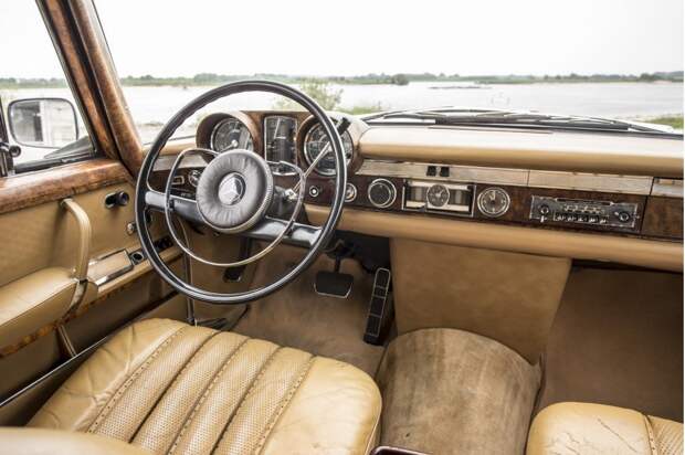 1965 Mercedes-Benz 600 Pullman - интерьер