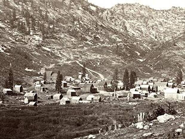 Деревянные домики в одном из городов штата Юта, 1873 год