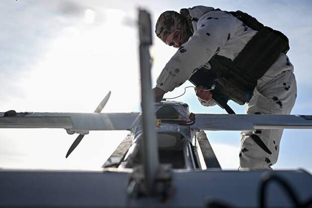 ВС России получили «летающие крылья» «Шторм»