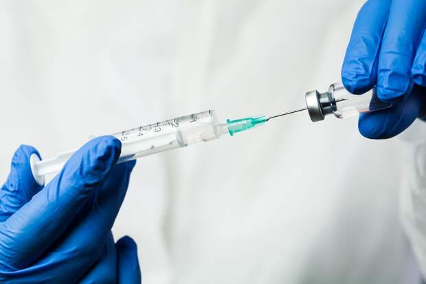 Глава Минздрава раскрыл судьбу получившего вакцину от рака пациента