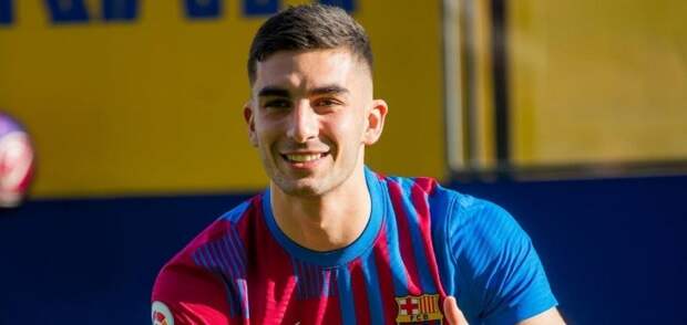 Источник: «Барселона» летом отказала «Арсеналу» в трансфере форварда