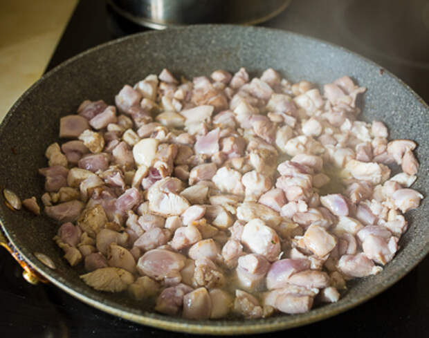 Жарим курицу