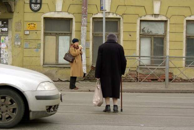 Мошенники обманули пенсионеров в Петербурге на 6,3 млн рублей