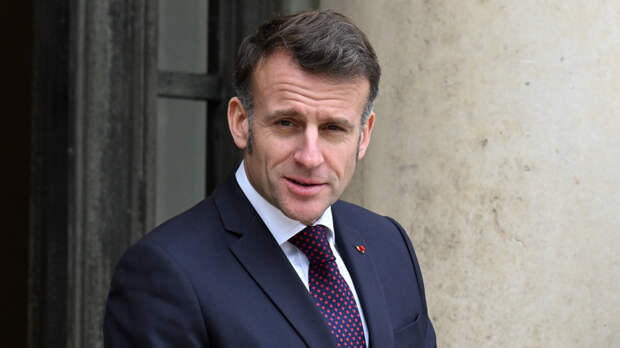 «Полная чушь»: Макрон о свободе слова в интернете