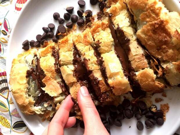 Шоколадный слоёный пирог. \ Фото: melaniecooks.com. Шоколадный слоёный пирог. \ Фото: melaniecooks.com.