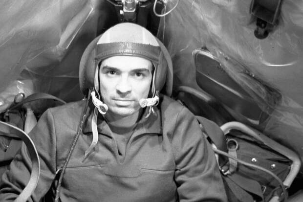 Церемония прощания с летчиком-космонавтом Зудовым проходит в Мытищах