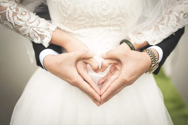 Иностранцы теперь могут пожениться во Дворце бракосочетаний №4 в САО