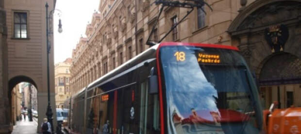 «Вы загрязняете трамвай»: в Праге водитель выгнал украинскую семью из вагона — и был за это наказан