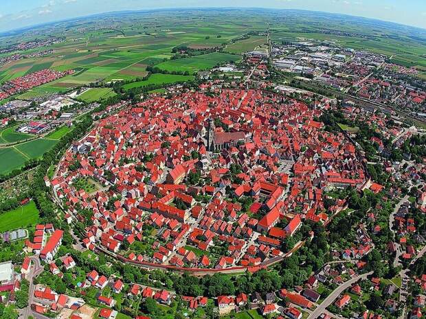 Настоящий алмазный город в метеоритном кратере