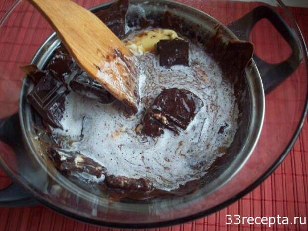 растапливаем шоколад с маслом