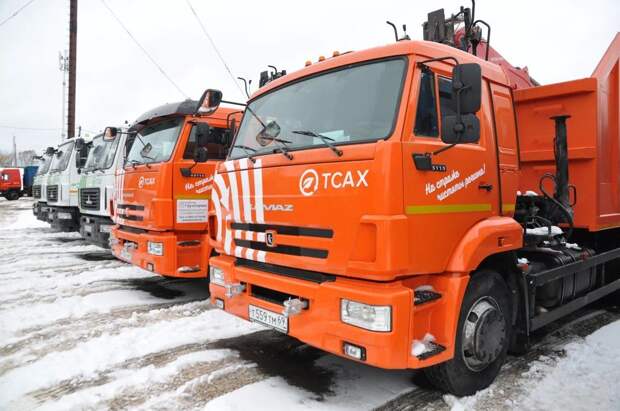 В Тверской области появились новые машины для сбора и утилизации ТКО