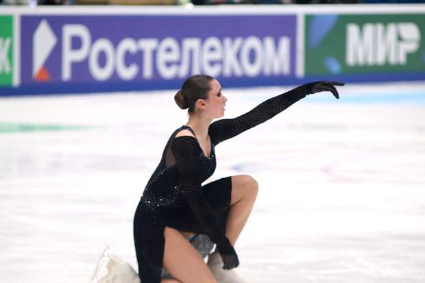 Камила Валиева выступила на чемпионате по прыжкам. Татьяна Тарасова не стала сдерживать эмоций