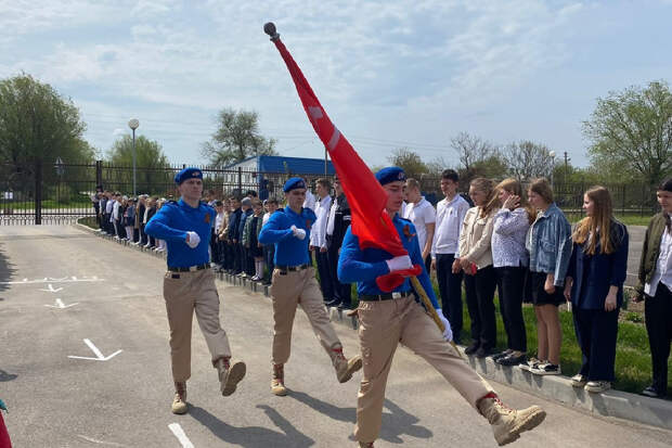 «Вахта Знамени Победы» проводится в школах Песчанокопского района Ростовской области