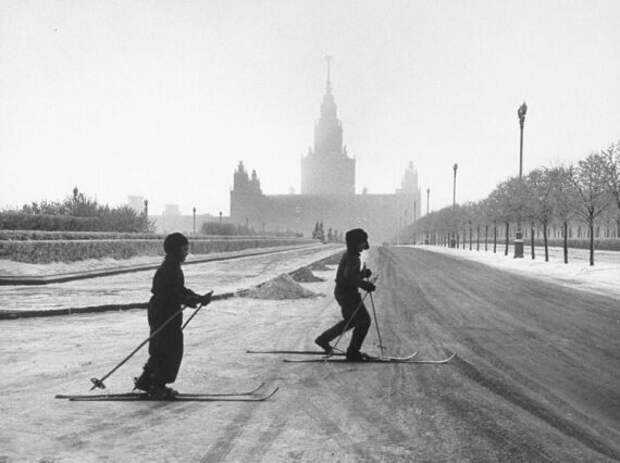 Как проходили так нелюбимые мной уроки физкультуры в СССР (Подборка ностальгических фото)