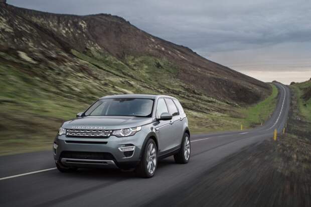 Новый внедорожник Land Rover Discovery Sport