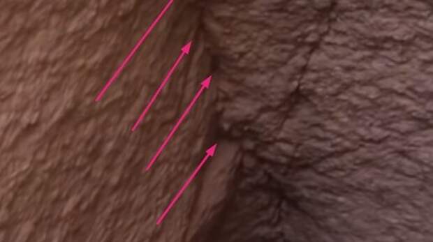 Вырезы в древнеегипетском гранитном Асуанском обелиске, которые невозможно объяснить обстукиванием